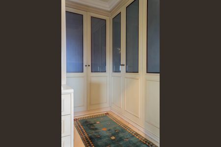 Apartamento à venda com 412m², 5 quartos e 5 vagasCloset da Suíte 1