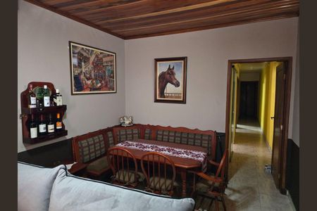 Casa à venda com 7 quartos, 278m² em Ipiranga, São Paulo