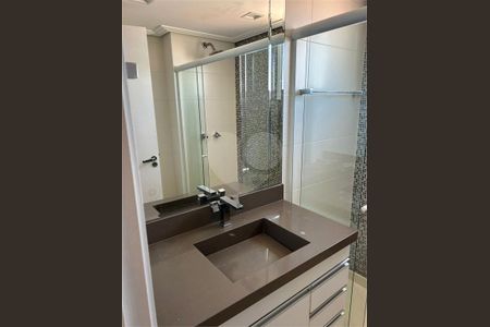 Apartamento à venda com 2 quartos, 104m² em Vila Lucia Elvira, São Paulo