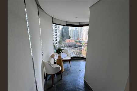Apartamento à venda com 3 quartos, 95m² em Indianópolis, São Paulo
