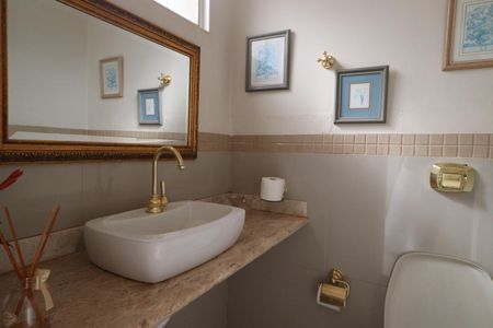 Casa para alugar com 200m², 4 quartos e 2 vagas Casa para alugar com 200m², 4 quartos e 2 vagasLavabo