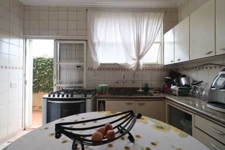 Cozinha de casa para alugar com 6 quartos, 200m² em Jardim Sumare, Ribeirão Preto