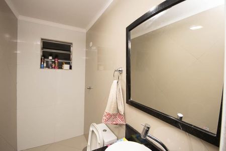 Casa à venda com 220m², 3 quartos e 2 vagasLavabo