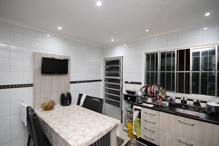 Casa à venda com 220m², 3 quartos e 2 vagasCozinha - Armários