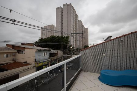 Casa à venda com 220m², 3 quartos e 2 vagasVaranda 