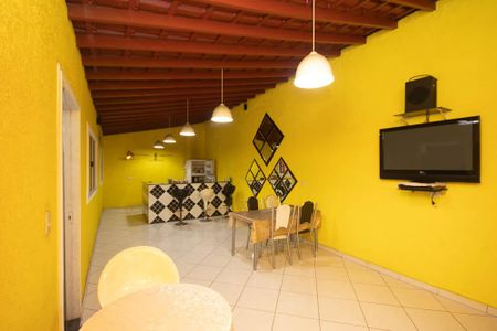 Casa à venda com 220m², 3 quartos e 2 vagasÁrea gourmet