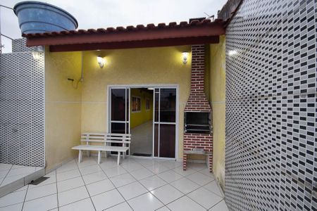 Casa à venda com 220m², 3 quartos e 2 vagasChurrasqueira