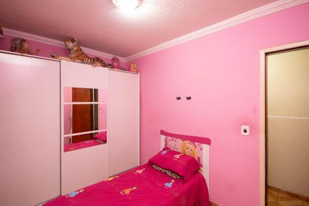 Casa à venda com 220m², 3 quartos e 2 vagasQuarto 2