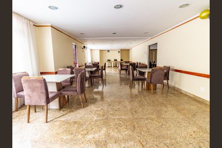 Apartamento para alugar com 76m², 2 quartos e 1 vagaÁrea comum - Salão de festas