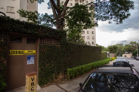 Apartamento à venda com 54m², 2 quartos e 1 vaga Apartamento à venda com 54m², 2 quartos e 1 vagaFACHADA
