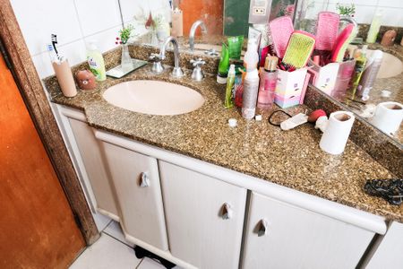 Apartamento à venda com 134m², 4 quartos e 2 vagasBanheiro da Suíte 2