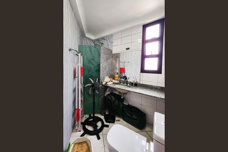 Apartamento à venda com 134m², 4 quartos e 2 vagasBanheiro da Suíte 3