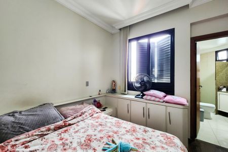Apartamento à venda com 134m², 4 quartos e 2 vagasSuíte 1