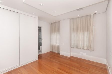 Apartamento à venda com 3 quartos, 275m² em Higienópolis, São Paulo