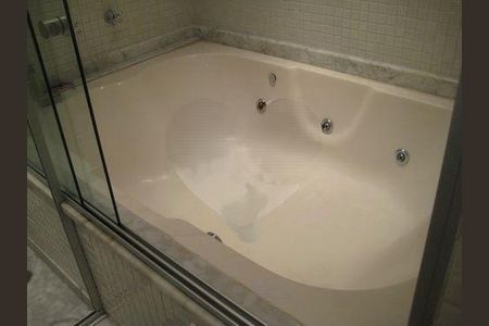 Casa à venda com 3 quartos, 205m² em Vila Firmiano Pinto, São Paulo