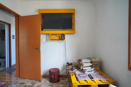 Quarto 1 de apartamento para alugar com 2 quartos, 56m² em Rubem Berta, Porto Alegre