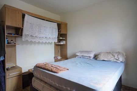 Quarto 2 de apartamento para alugar com 2 quartos, 56m² em Rubem Berta, Porto Alegre