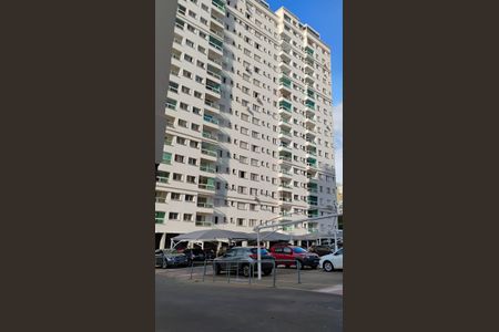 Apartamento à venda com 85m², 3 quartos e 2 vagasFachada