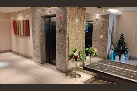 Apartamento à venda com 85m², 3 quartos e 2 vagasHall