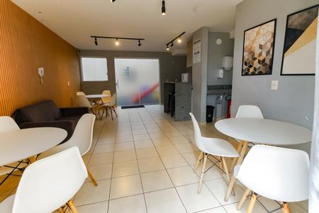 Apartamento para alugar com 44m², 2 quartos e 1 vagaÁrea comum - Salão de festas