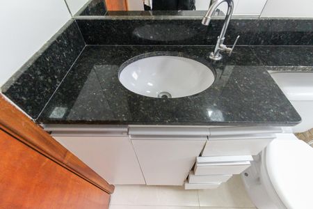 Apartamento para alugar com 55m², 2 quartos e sem vaga Apartamento para alugar com 55m², 2 quartos e sem vagaBanheiro