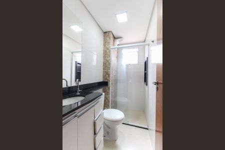 Apartamento para alugar com 55m², 2 quartos e sem vaga Apartamento para alugar com 55m², 2 quartos e sem vagaBanheiro