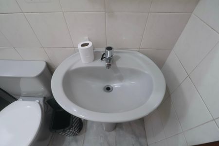 Apartamento para alugar com 72m², 2 quartos e 1 vaga Apartamento para alugar com 72m², 2 quartos e 1 vagaBanheiro Social