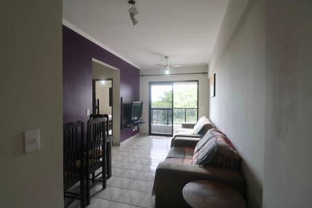 Sala de apartamento para alugar com 2 quartos, 72m² em Jardim Virginia, Guarujá