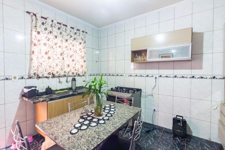 Casa à venda com 200m², 3 quartos e 1 vagaCozinha 