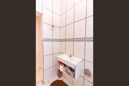 Casa à venda com 200m², 3 quartos e 1 vagaBanheiro 2