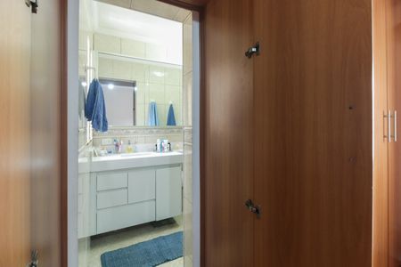 Casa à venda com 150m², 3 quartos e 2 vagasSuíte 