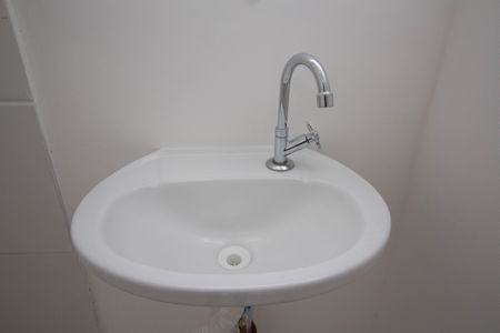 Apartamento à venda com 55m², 2 quartos e sem vaga Apartamento à venda com 55m², 2 quartos e sem vagaBanheiro