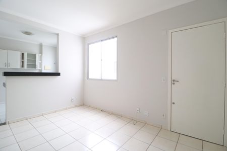 Sala de apartamento para alugar com 2 quartos, 48m² em Shopping Park, Uberlândia