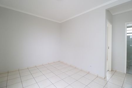 Sala de apartamento para alugar com 2 quartos, 48m² em Shopping Park, Uberlândia