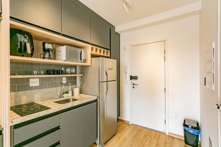 Cozinha de apartamento para alugar com 1 quarto, 27m² em Ipiranga, São Paulo