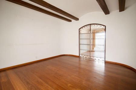 Apartamento à venda com 198m², 2 quartos e 2 vagas