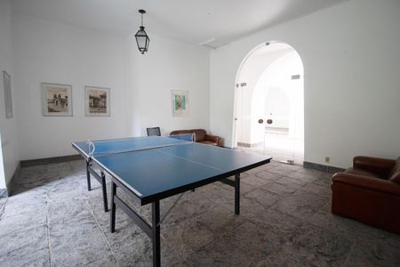 Apartamento à venda com 198m², 2 quartos e 2 vagas