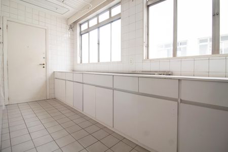 Apartamento à venda com 198m², 2 quartos e 2 vagas