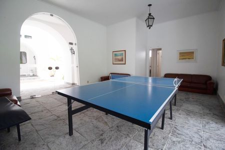 Apartamento à venda com 198m², 2 quartos e 2 vagas