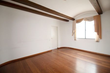 Apartamento à venda com 198m², 2 quartos e 2 vagas
