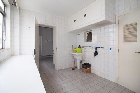 Apartamento à venda com 198m², 2 quartos e 2 vagas