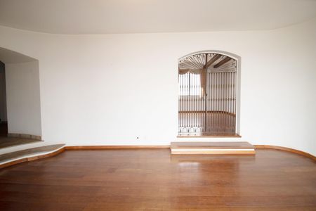 Apartamento à venda com 2 quartos, 198m² em Jardim Europa, São Paulo