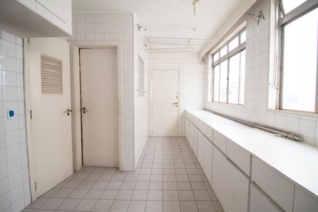 Apartamento à venda com 198m², 2 quartos e 2 vagas