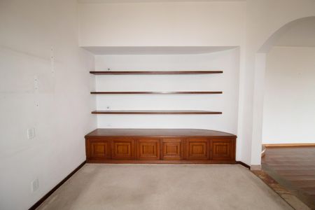 Apartamento à venda com 198m², 2 quartos e 2 vagas