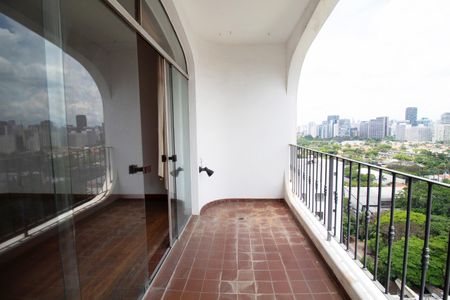 Apartamento à venda com 198m², 2 quartos e 2 vagas