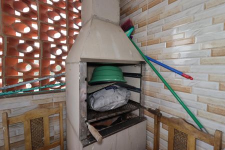 Casa para alugar com 50m², 1 quarto e sem vagaÁrea de Serviço - Churrasqueira