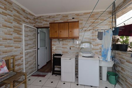 Casa para alugar com 50m², 1 quarto e sem vagaÁrea de Serviço