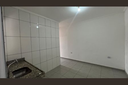 Cozinha de casa para alugar com 1 quarto, 40m² em Vila Suíça, Santo André
