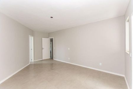 Casa à venda com 3 quartos, 280m² em Maravista, Niterói