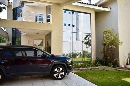 Casa à venda com 560m², 4 quartos e 7 vagas